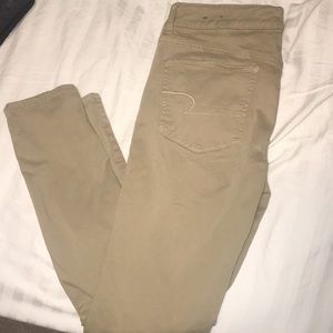 American Eagle khaki jegging